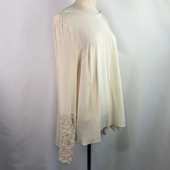 BrunoCucinelliCream Silk w Lace Cuffs Top