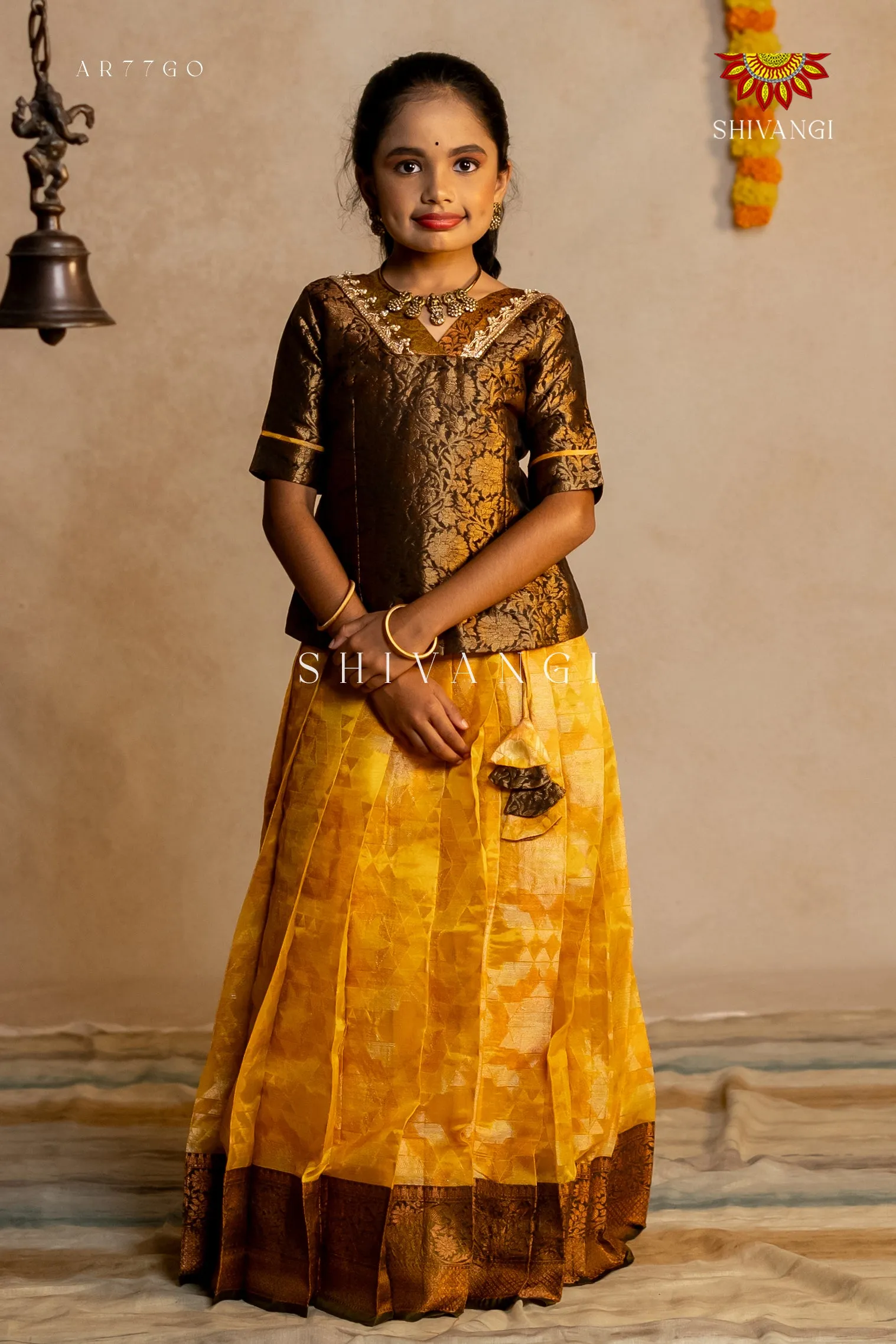 Girls Golden Copper Yentra Pattu Pavadai | Langa