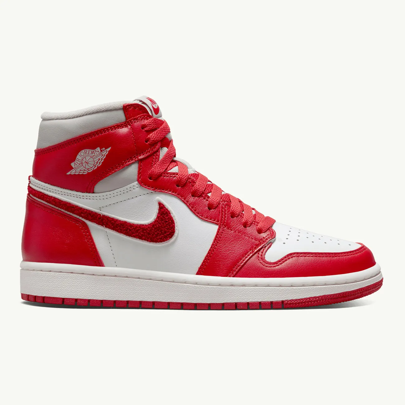 WOMENS AIR JORDAN 1 RETRO HI OG LIGHT IRON ORE VARISITY RED SAIL